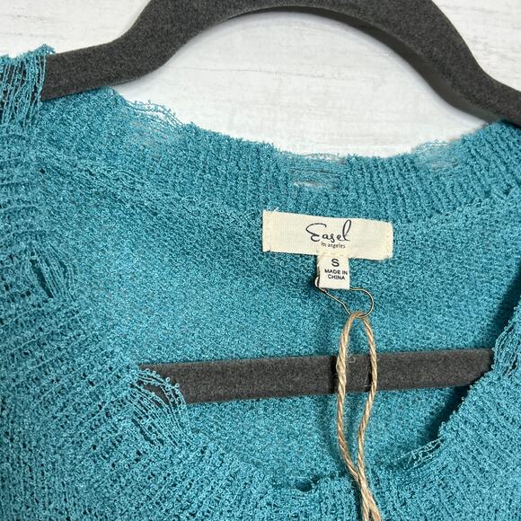 Easel Smiley Lightning Bolt Blue Sweater Women’s Small Lightweight Knit - Picture 3 of 10